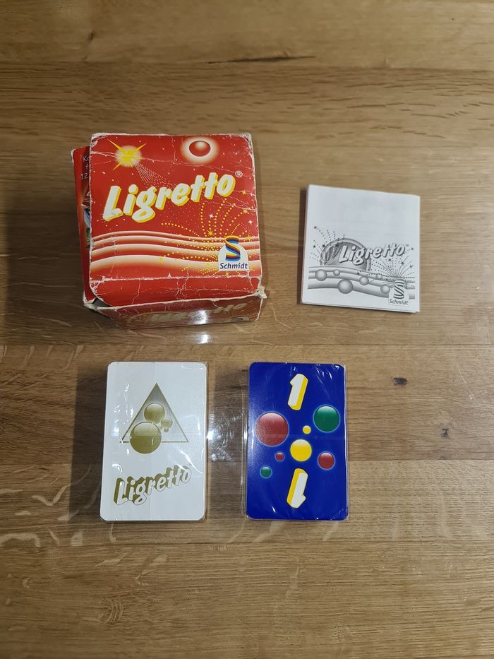 Jeu de cartes Ligretto des éditions Schmidt, toutes les cartes sont neuves sous cellophane,