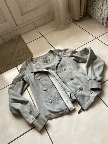 Veste xs ou 12-13 ans