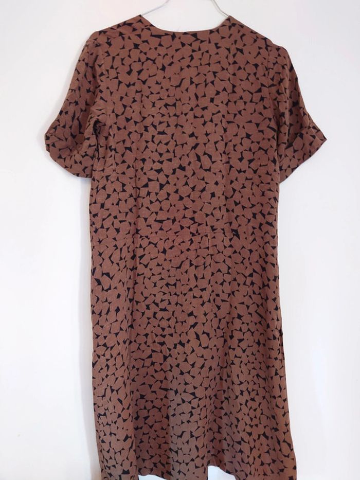 Jolie robe marron et noir - dressing trié par tailles - photo numéro 2