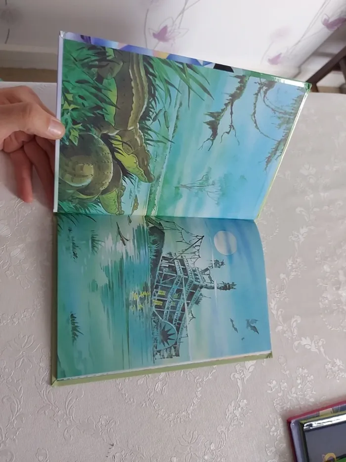 Livre Disney Bernard et Bianca - photo numéro 2