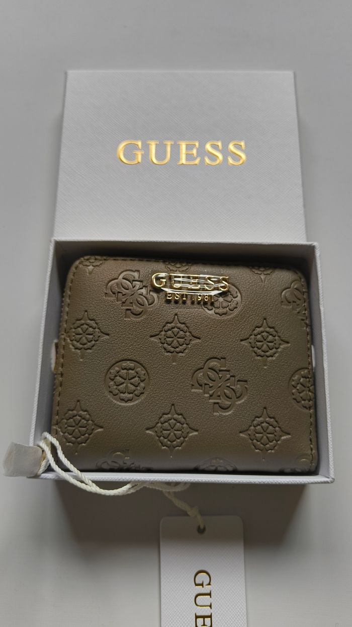 Portefeuille guess - photo numéro 3