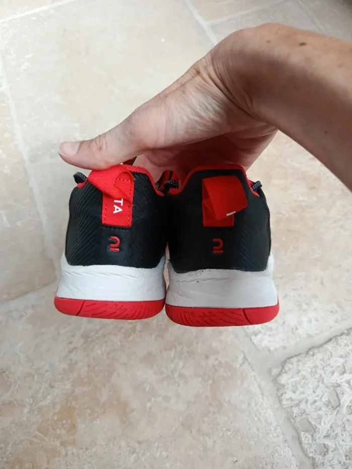 Chaussures de handball taille 44 - photo numéro 4