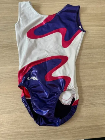 Justaucorps Christian Moreau neuf – Taille 1/S – blanc/violet/rose