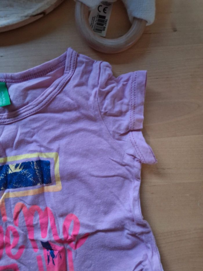 T-shirt manches courtes pour fille taille 18mois très bon état - photo numéro 2