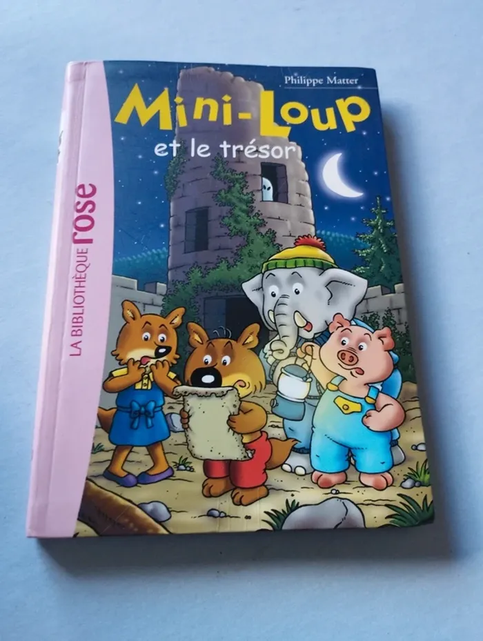 Livre de poche mini loup