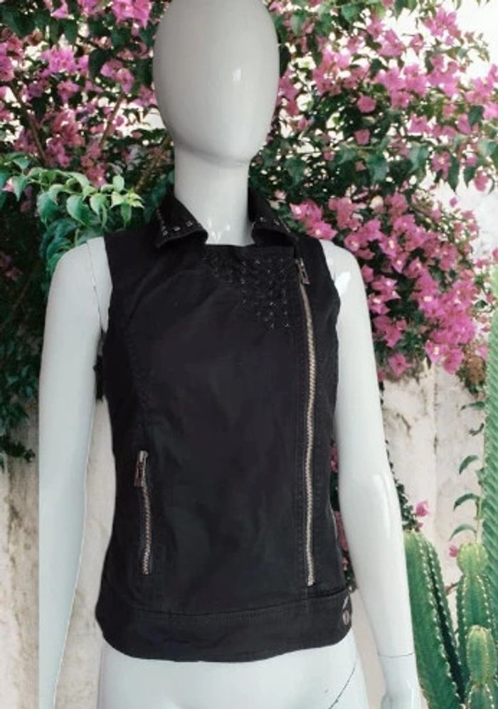 Veste à clous sans manche - photo numéro 4