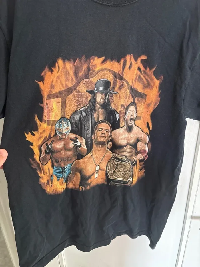 T-shirt imprimé de la wwe taille M - photo numéro 3