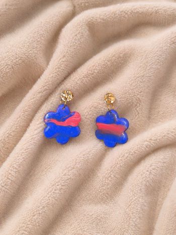 Boucle d'oreille 
