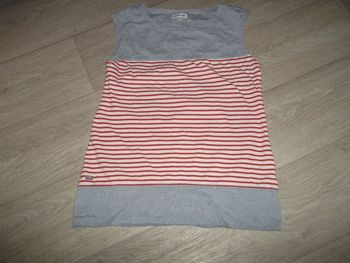 Tunique LACOSTE jean léger et rayures rouges et blanches taille 40TBE