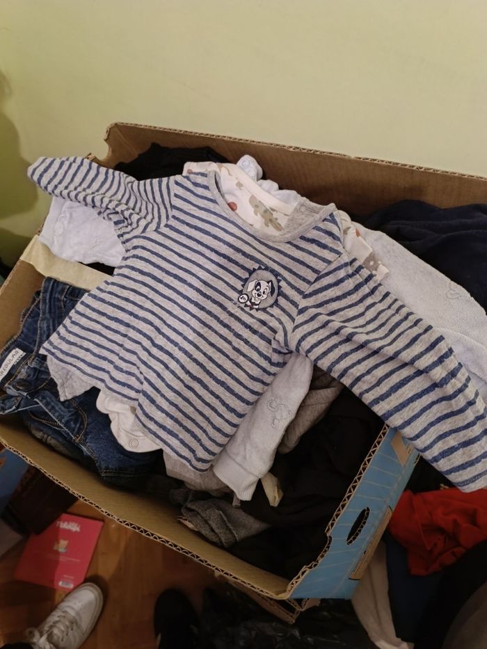 Lot de vêtements - photo numéro 4