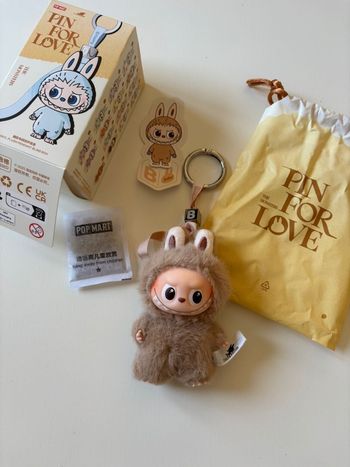 PopMart Labubu The Monsters Pin For Love « B »