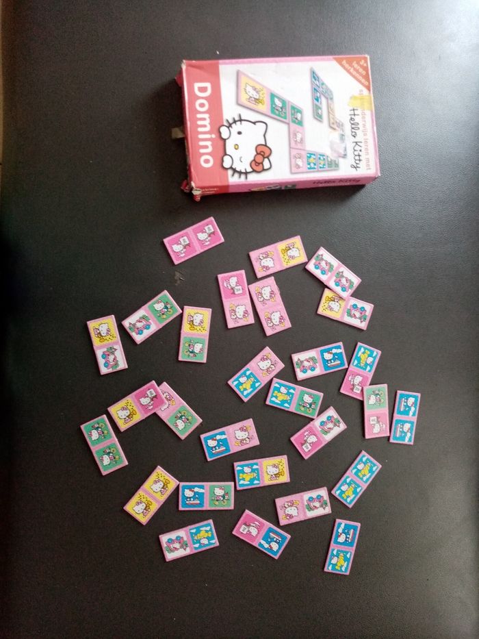 Domino  hello kitty - photo numéro 2