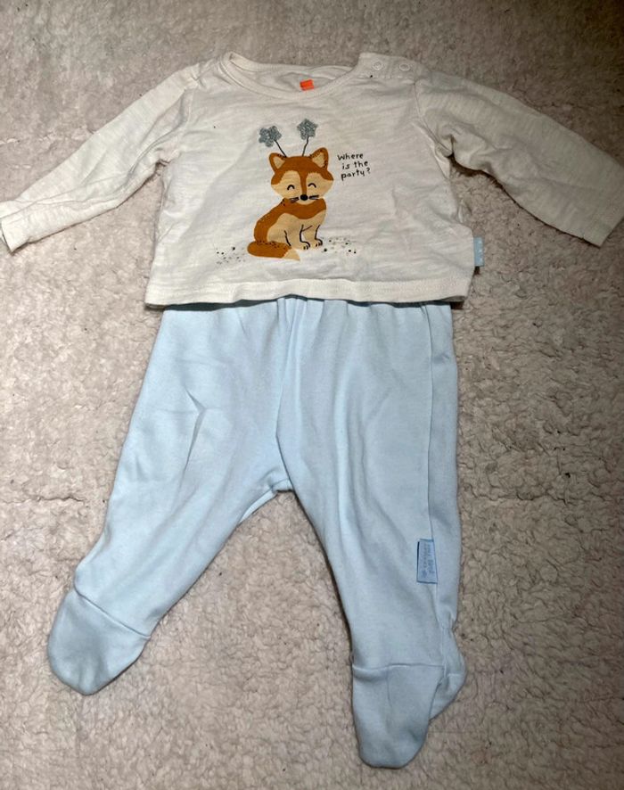 Combinaison T-shirt Hema pantalon Chicco