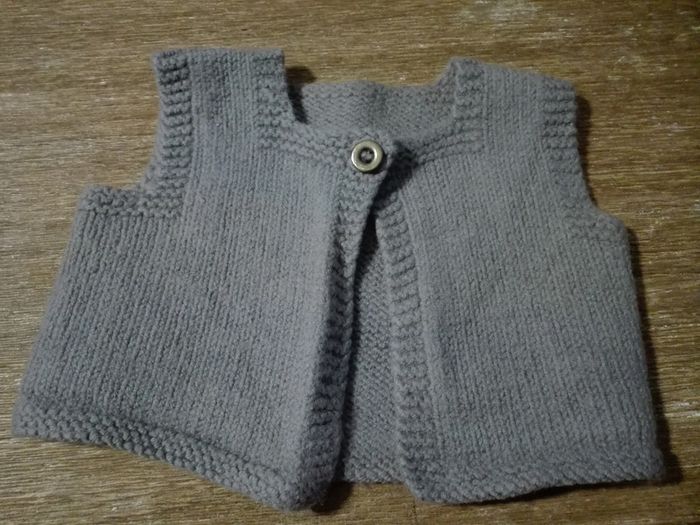Gilet sans manche fait main bébé mixte fille garçon 6 mois gris tricot