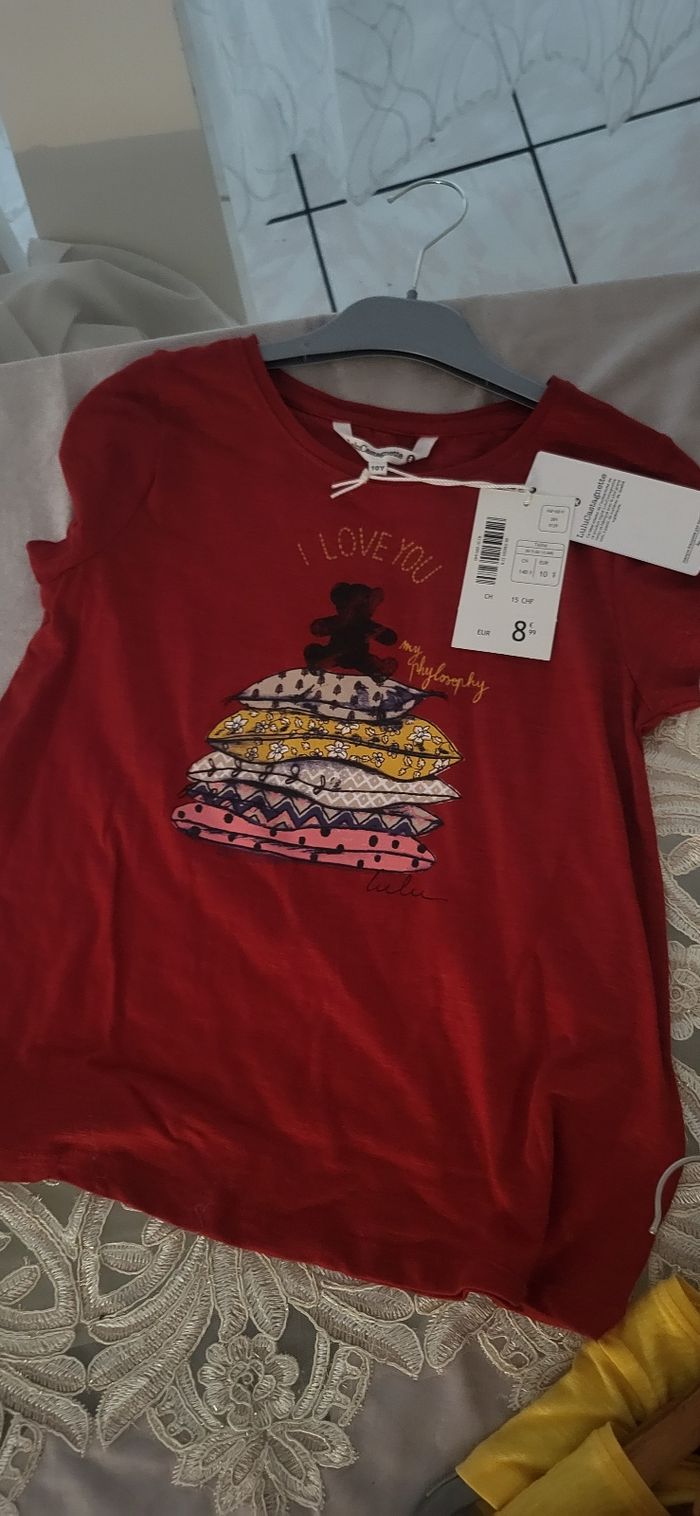 Tee-shirt neuf soldé à moins de 50 % - photo numéro 2