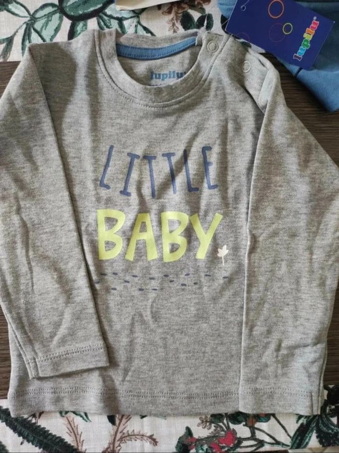 2 tee-shirts - photo numéro 4