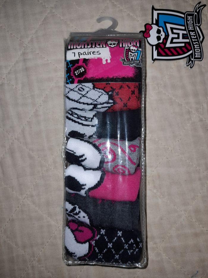 Lot chaussettes T 27/30