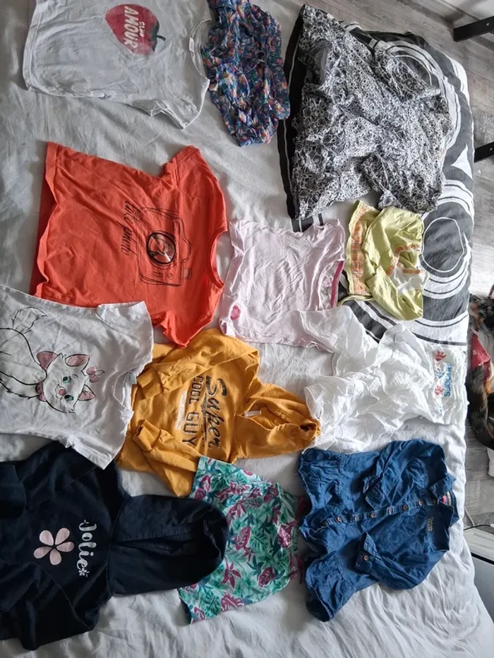 Lot vêtements fille