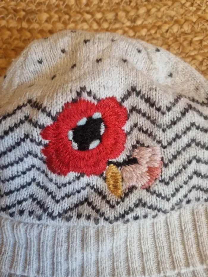 Jolie bonnet blanc à motifs fille catimini taille 51 cm - photo numéro 2