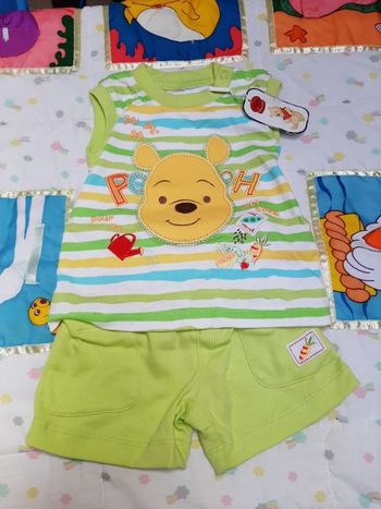 Ensemble Disney store winnie l'ourson neuf