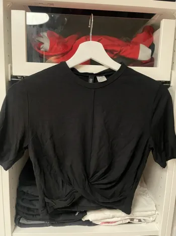 T-shirt H&M court