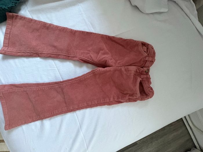 Pantalon fille  5 ans - photo numéro 2