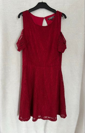 Robe bordeaux à dentelle taille 38 Jennyfer