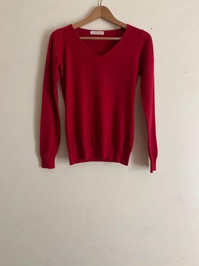 Pull col V rouge - photo numéro 2