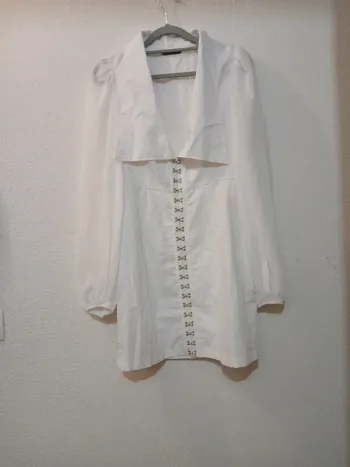 Joli robe blanche manches transparente " shein" taille s