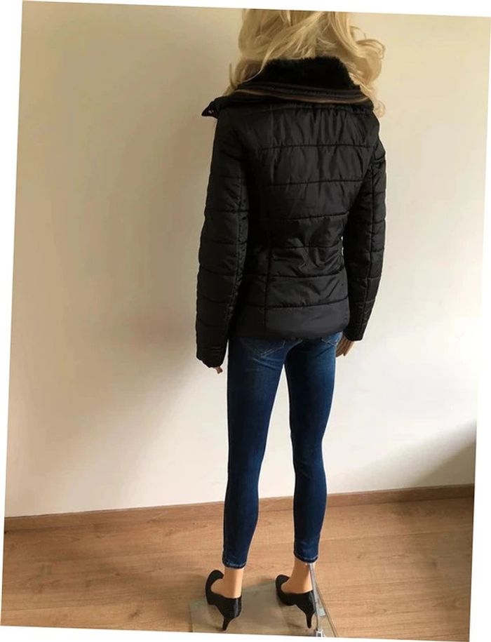 Doudoune noire avec col en fausse fourrure Only taille XS jamais portée - photo numéro 14