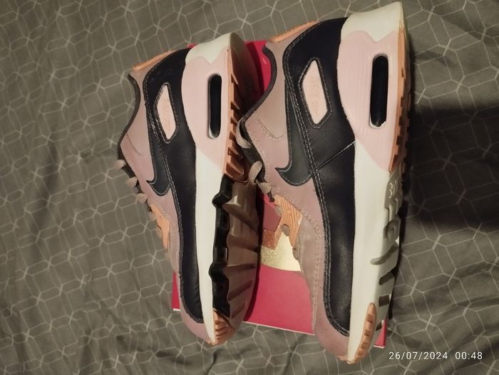 Aire max violet - photo numéro 3