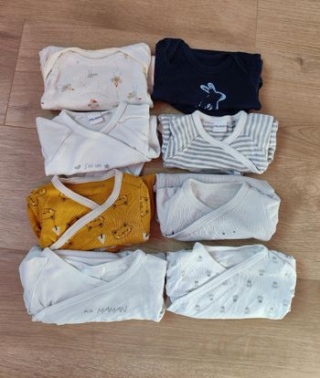 Lot 8 bodies mixte 3 mois