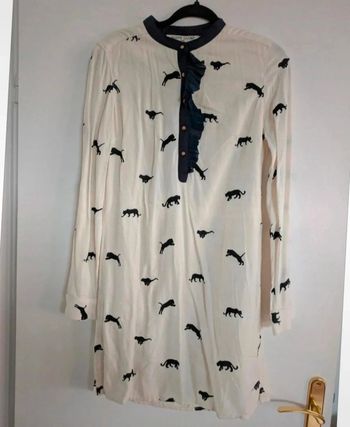 Robe chemise originale avec imprimé et volants