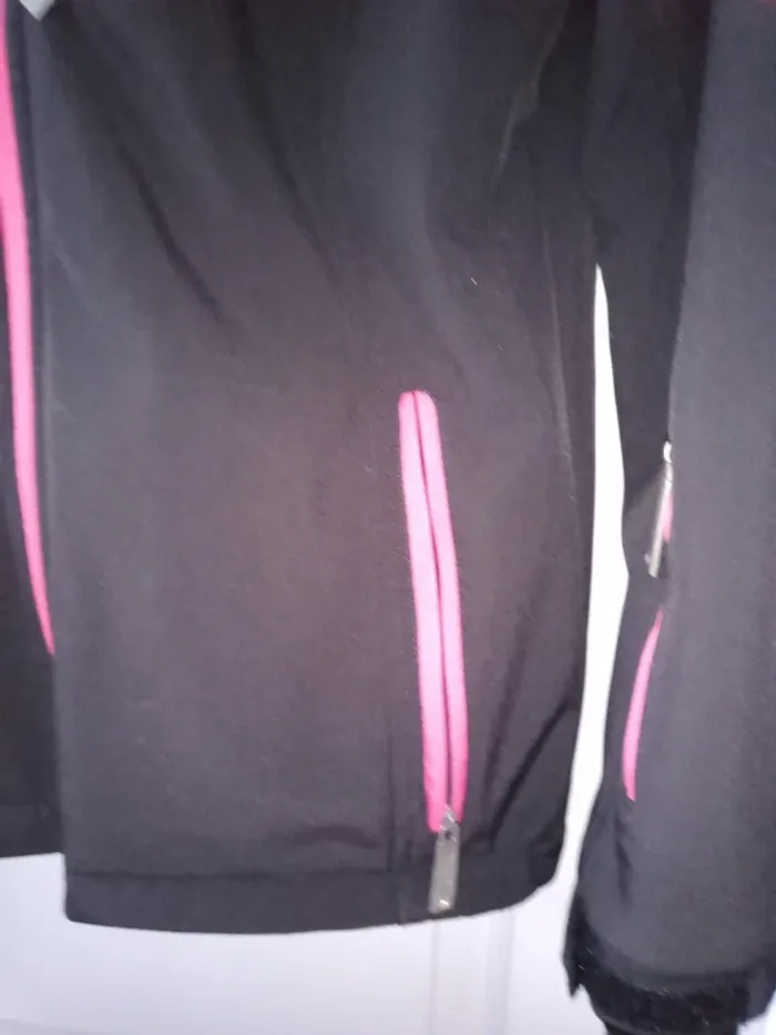 Veste coupe vent chaude - photo numéro 2