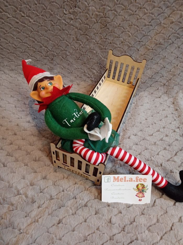 Lutin farceur et lit personnalisé