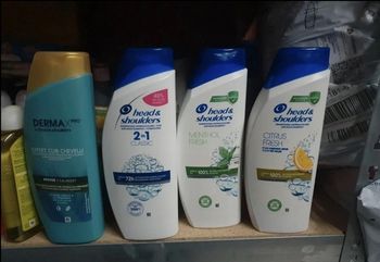 Shampoing head and shoulders