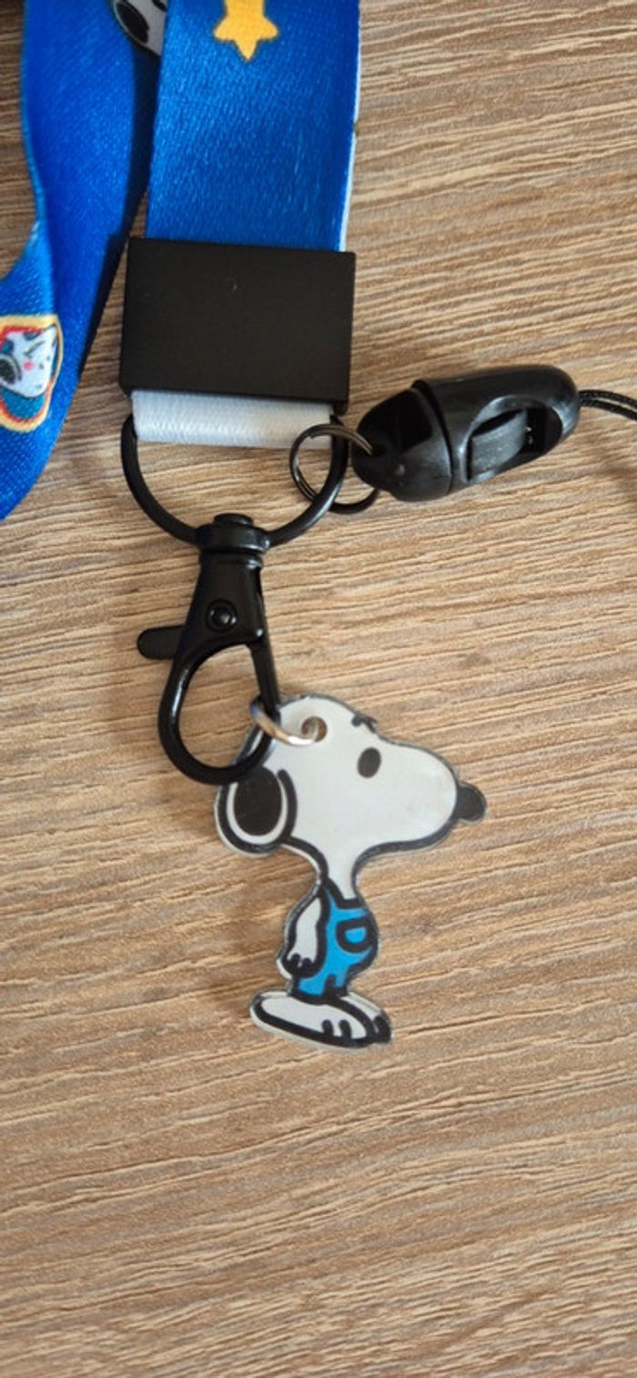 Porte carte d'identité Snoopy avec lanière fantaisie. - photo numéro 5