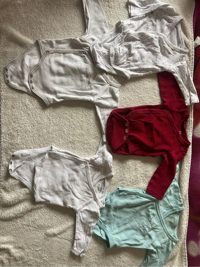 Vêtements bébé 0,1,3 mois