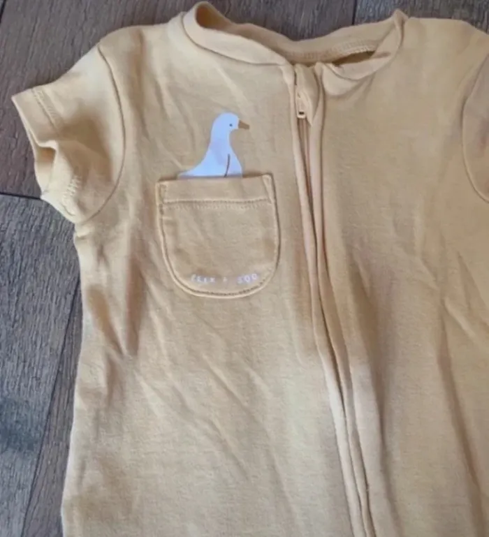Combinaison short jaune pale 6 mois - photo numéro 3