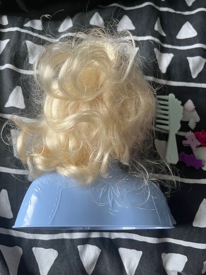 Tête à coiffer Elsa reine des neiges - photo numéro 4