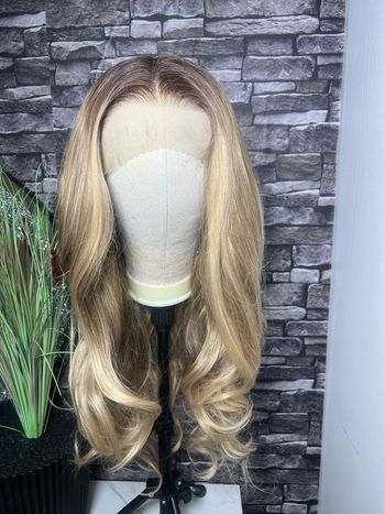 Perruque synthétique haut qualité