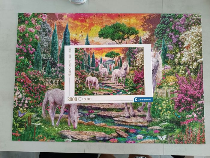 Puzzle jardin des licornes 2000p