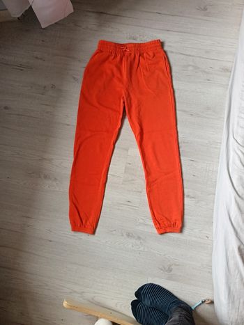Pantalon de jogging orange taille 16 ans équivalent à du S