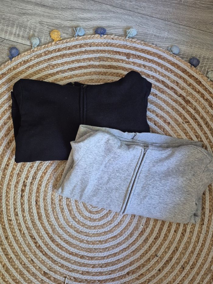 🧒 Lot 2 gilets à capuche garçon – Taille 10 ans