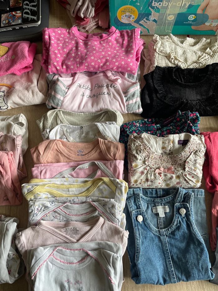 Lot vêtements 6 mois - photo numéro 3