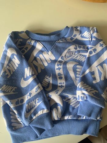 nike bleu ciel blanc 18 mois