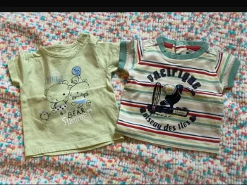 2 teeshirt bébé 1 mois