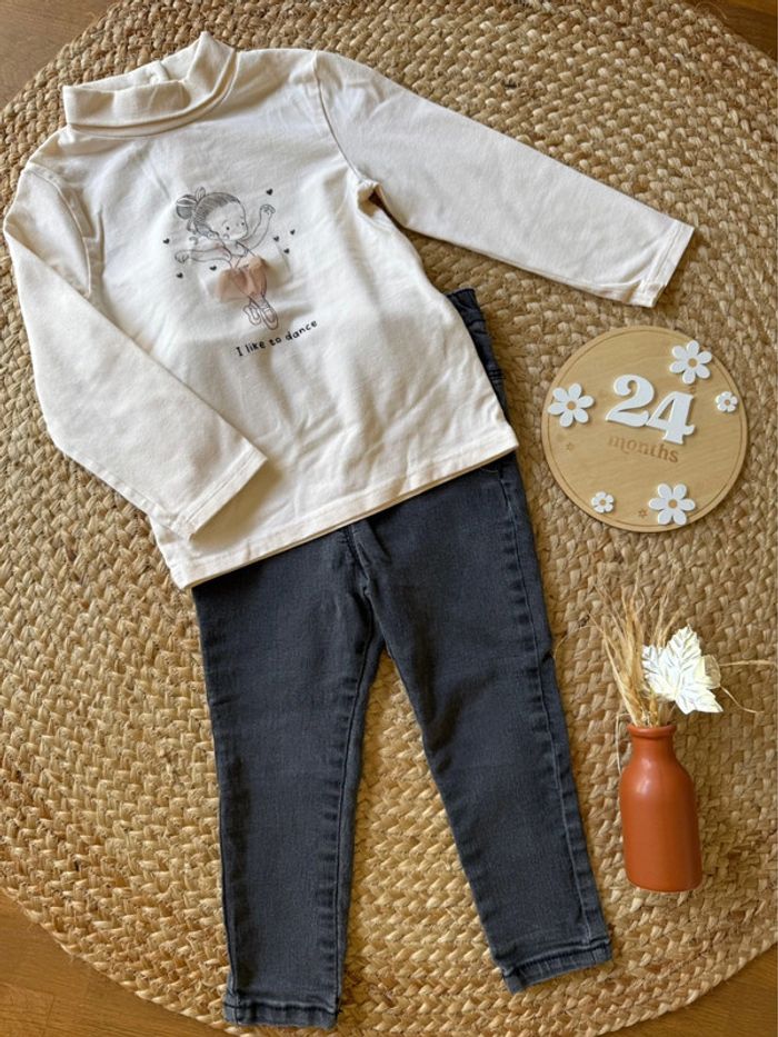 Sous pull et jeans fille - taille 24 mois