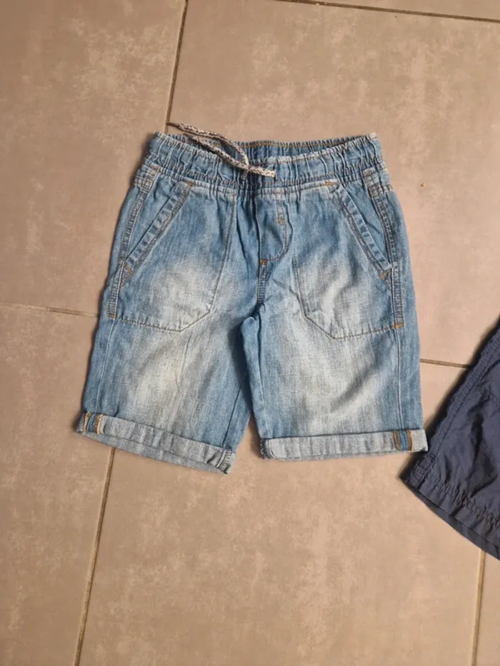 2 shorts en taille 8-10 ans - photo numéro 3