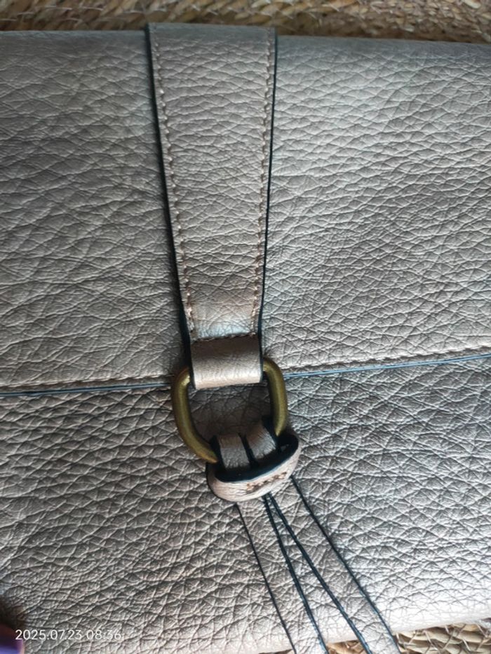Sac à main de marque - photo numéro 7